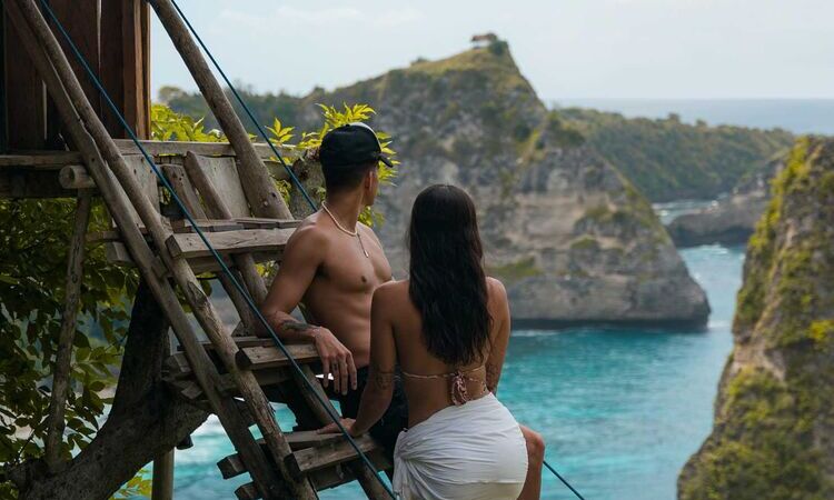 Balinese Love Story 