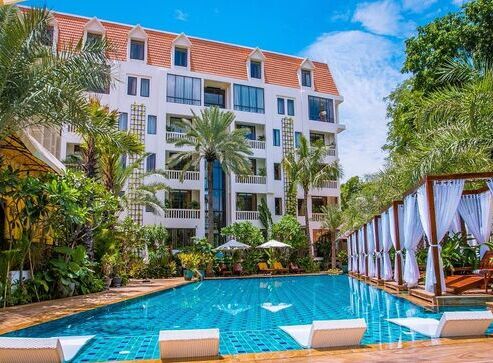 Palace Gate Hotel & Resort